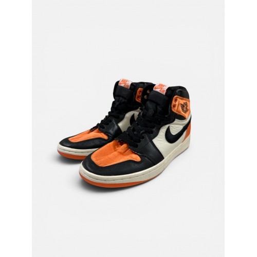 Air Jordan 1 Retro High OG “Satin Shattered Backboard”